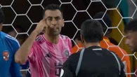 Polémico momento de Luis Suárez y Busquets en el Mundial de Clubes: risas y un "tú estás loco" al árbitro