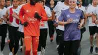 La leyenda Eliud Kipchoge firma un 'mal tiempo' en una carrera en Tailandia por un motivo muy especial