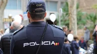 La Policía Nacional explica cómo distinguir una placa oficial de una falsa