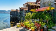 El pequeño pueblo marinero de Galicia que enamoró a Cristina Pedroche y Dabiz Muñoz