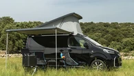 Toyota lanza dos camper para escaparte donde quieras: cama, ducha, cocina…