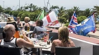 Estos son los diez destinos turísticos más masificados de Europa, según un estudio: dos en España y no son los que crees