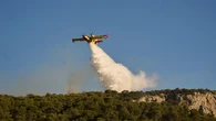 Un nuevo incendio cerca de Atenas obliga a ordenar evacuar tres poblaciones 