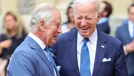Así se encuentra Carlos III de Inglaterra: de su carta personal a Joe Biden tras anunciar que padece cáncer al uso de un bastón