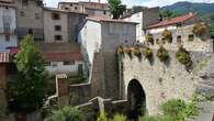 Dos de los pueblos más bonitos de Francia están a solo media hora de España: encanto medieval y exquisita gastronomía