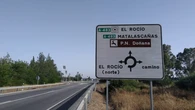 La Junta empezará en otoño las obras del tercer carril entre Almonte y El Rocío para aliviar el tráfico hasta Matalascañas