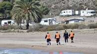 Al menos un muerto tras naufragar una patera frente a la costa murciana