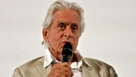 Michael Douglas: "Mi padre me dijo que de haber sabido que tendría tanto éxito, habría sido más amable"