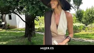 Cómo llevar el chal a una boda y triunfar con tu 'look' de invitada