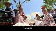 Aún no se han visto, pero estas tendencias serán imprescindibles en los trajes de flamenca esta Feria de Abril
