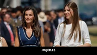 La reina Letizia se adelanta a sus vacaciones con el vestido veraniego más favorecedor