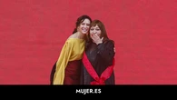 Massiel, emocionada, recoge su galardón en el Día de Madrid con este interesante vestido 