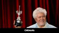 Almodóvar agradece el Premio Donostia a Carmen Maura, con la que estuvo peleado 20 años