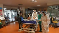 Dos de cada diez médicos y tres de cada diez enfermeros españoles eran reticentes a vacunarse en la segunda ola