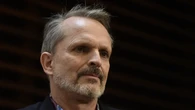 La discreta y aislada vida de Miguel Bosé en México: su mansión de lujo y un pequeño círculo de amigos