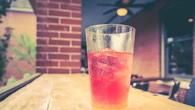 Un curioso estudio sugiere que las bebidas rosas hacen que las personas corran más rápido