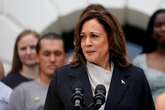 Los fieles de Trump resucitan bulos sexistas y racistas contra Kamala Harris: “Ascendió usando la cama”