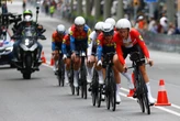 La Vuelta femenina paraliza el centro de Barcelona en su primera etapa con victoria del Lidl-Trek en la contrarreloj