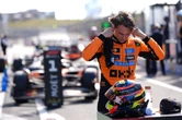 Piastri se lleva la ‘pole’ en Zandvoort; Hadjar, los vítores