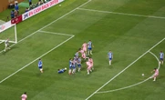 La genialidad de Leo Messi todavía gobierna, golea y gana partidos