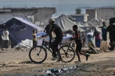 La familia Al Kafarna, débil y hambrienta ante la invasión israelí: “No podemos caminar. Nos enfrentamos a la muerte en ciudad de Gaza”