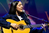 Valeria Castro: “Esa imagen frente al espejo cruel con una misma es un constructo social”