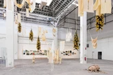 Borja-Villel materializa su andanada contra los museos tradicionales con la exposición ‘Fabular paisajes’