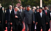 China exhibe poderío armamentístico en un desfile militar en el que Xi ha estado flanqueado por Kim y Putin