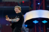 Así ha sido la visita de Ed Sheeran por Madrid: StreetXO, doble de cerveza, Dos de Mayo, churros...