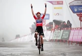 Demi Vollering, ganadora en la etapa definitiva y campeona de la Vuelta