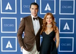 Isla Fisher y Sacha Baron Cohen oficializan su divorcio un año después de anunciar la ruptura: “Seguimos siendo amigos”