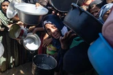 Ocho personas, entre ellas dos bebés, mueren por inanición en Gaza, y ya son 281 las víctimas directas de la hambruna