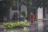 El tifón Kajiki anega la isla china de Hainan y pone en “máxima alerta” a Vietnam