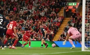 El Athletic pierde dos veces en Anfield frente al Liverpool: 4-1 y 3-2