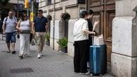 Cuando un piso se convierte en siete habitaciones: el auge de trocear viviendas para el alquiler turístico