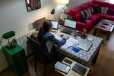 Mitos laborales de verano: ¿cuándo el teletrabajo pasa a ser un derecho?