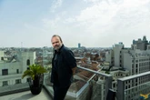 Juan Cavestany destripa Madrid en un documental: “Es un compendio de sofisticación y cutrez”