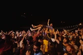 Vacaciones a otro ritmo: cine, música o aguas termales para escapar del verano estándar sin pisar la arena