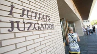 Un tribunal ve “fraudulento” el cambio de sexo alegado por un presunto maltratador para evitar ser juzgado por violencia contra su expareja