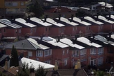 Por qué la mayoría de casas con placas solares se quedaron también sin electricidad en el apagón