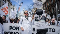Los sindicatos médicos aplazan la huelga que tenían convocada el viernes para analizar la propuesta de Sanidad sobre sus condiciones