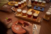 Maridaje de verano con cerveza: claves para potenciar su sabor