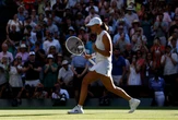 La finalista Swaitek encuentra oxígeno y Sabalenka otro freno, Anisimova