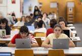 Los estudiantes españoles superan en habilidades digitales el promedio de la UE