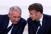 Emmanuel Macron muestra su apoyo a Bayrou y trata de tranquilizar sobre la solidez de la economía francesa