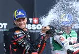 Marco Bezzecchi demuestra que la Aprilia es una moto ganadora en el GP del Reino Unido