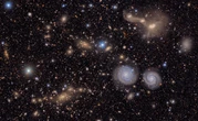 El espacio está muy vacío y encima faltan autobuses