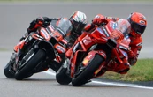 Marc Márquez es insaciable: ‘pole’, fallo y remontada en la ‘sprint’ del GP de Alemania