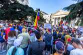 Cientos de venezolanos reivindican frente al Congreso la victoria de Edmundo González