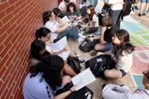 Ayuso planea sancionar con hasta 100.000 euros los escraches y las manifestaciones no autorizadas en la universidad
